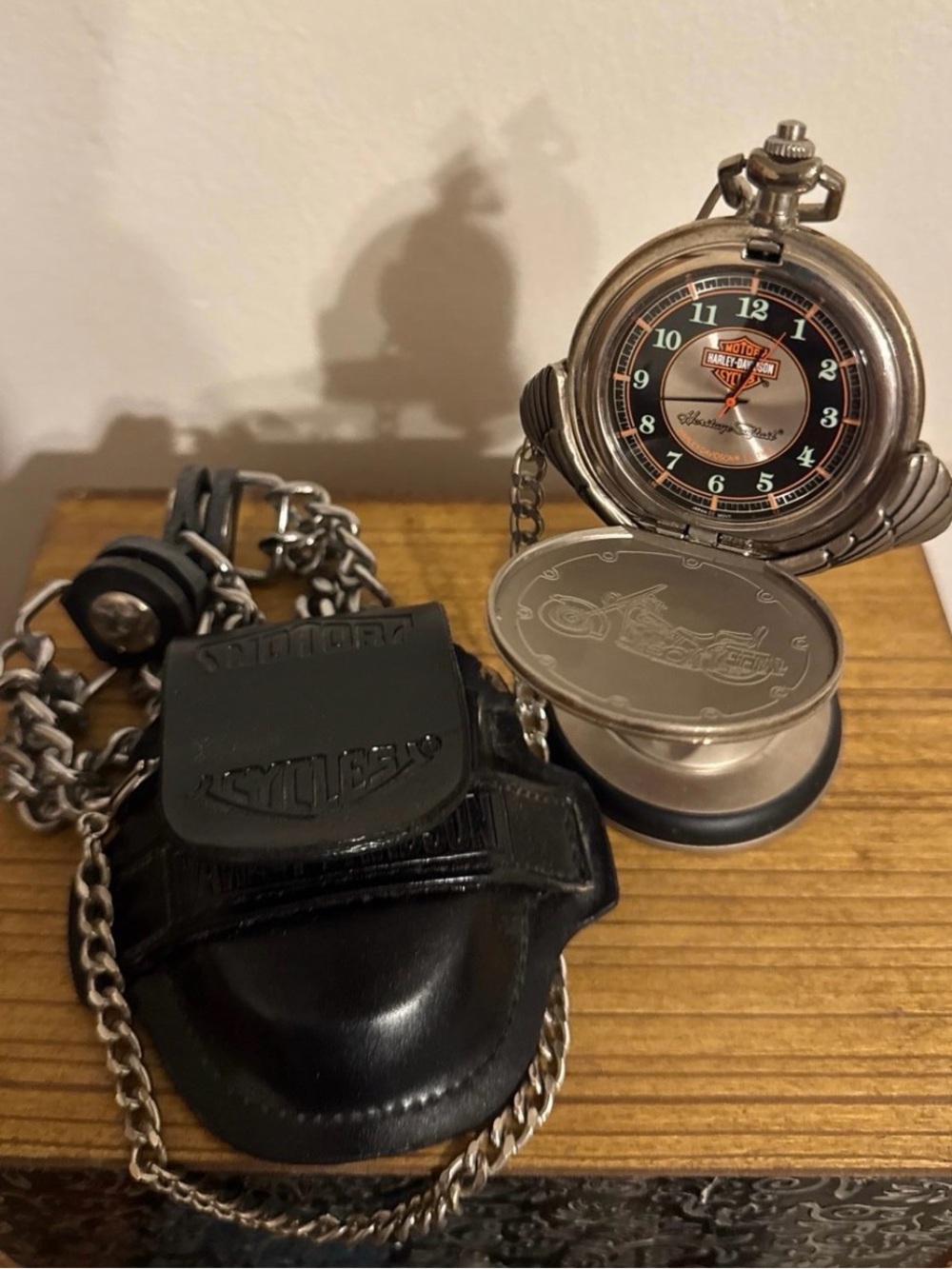 Franklin mint Harley Davidson Heritage softail pocket watch w/ bonus